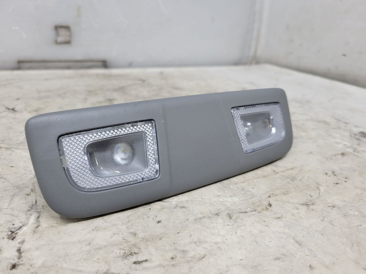 2022 SILVRDO15 DOME LIGHT DARK ASH GREY 84580394 32912 - image 3