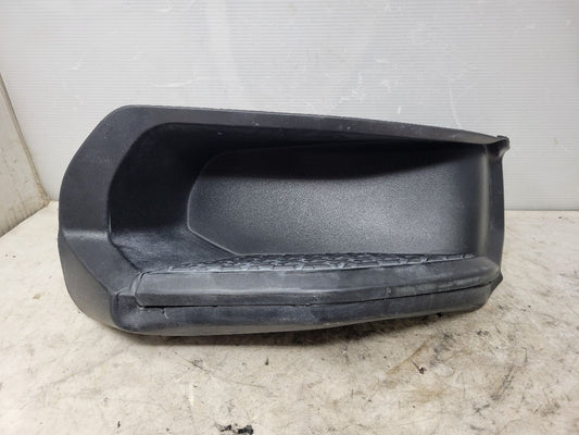2022 SILVRDO15 LH BUMPER STEP INSERT & PAD OEM 32916 - image 1