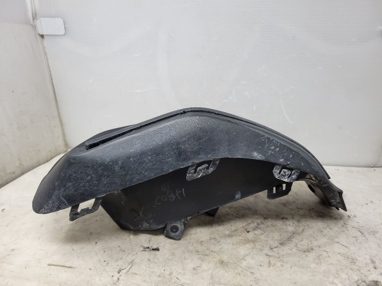 2022 SILVRDO15 LH BUMPER STEP INSERT & PAD OEM 32916 - image 8