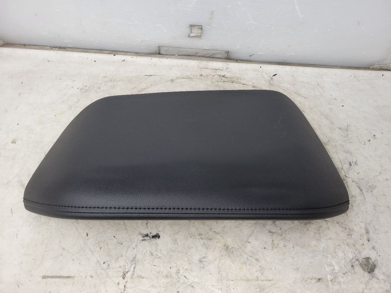 2022 SILVRDO15 CLUSTER VISOR HOOD TRIM DARK STITCH 32921 - image 2