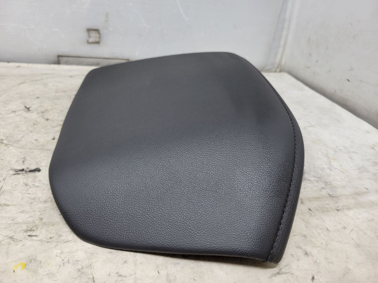 2022 SILVRDO15 CLUSTER VISOR HOOD TRIM DARK STITCH 32921 - image 3
