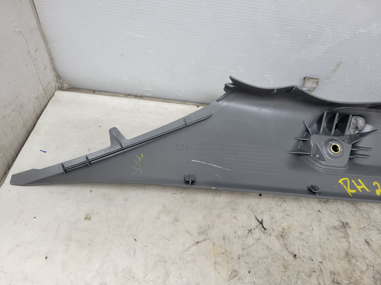 2022 SILVRDO15 INTERIOR A PILLAR TRIM PAIR ASH GREY 32922 - image 10