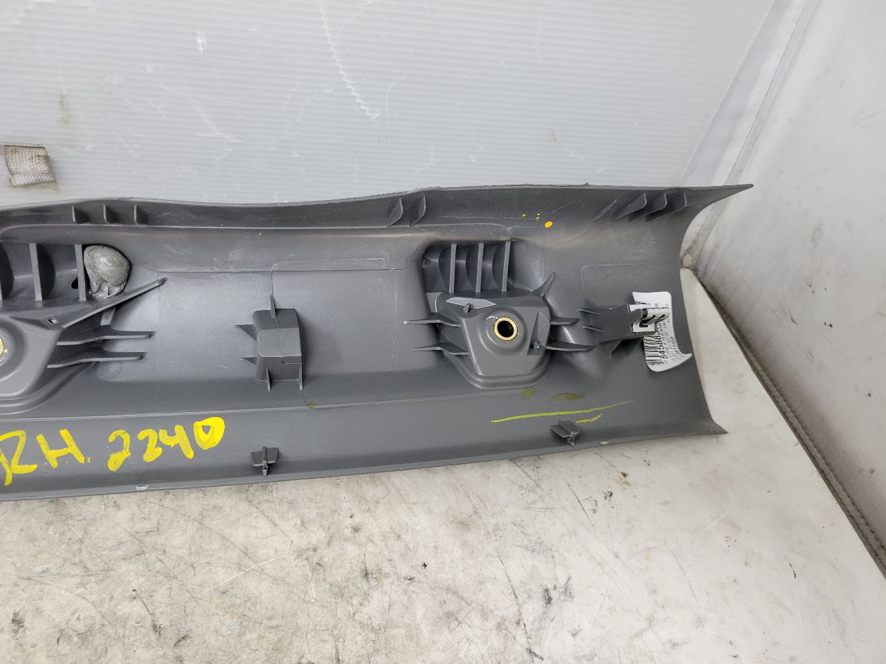 2022 SILVRDO15 INTERIOR A PILLAR TRIM PAIR ASH GREY 32922 - image 11