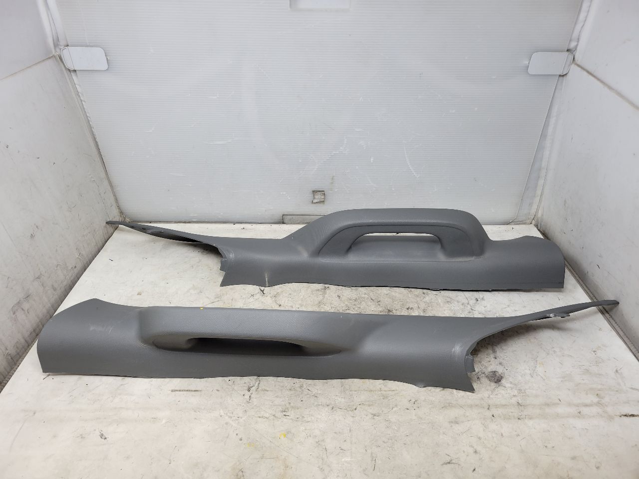 2022 SILVRDO15 INTERIOR A PILLAR TRIM PAIR ASH GREY 32922 - image 13