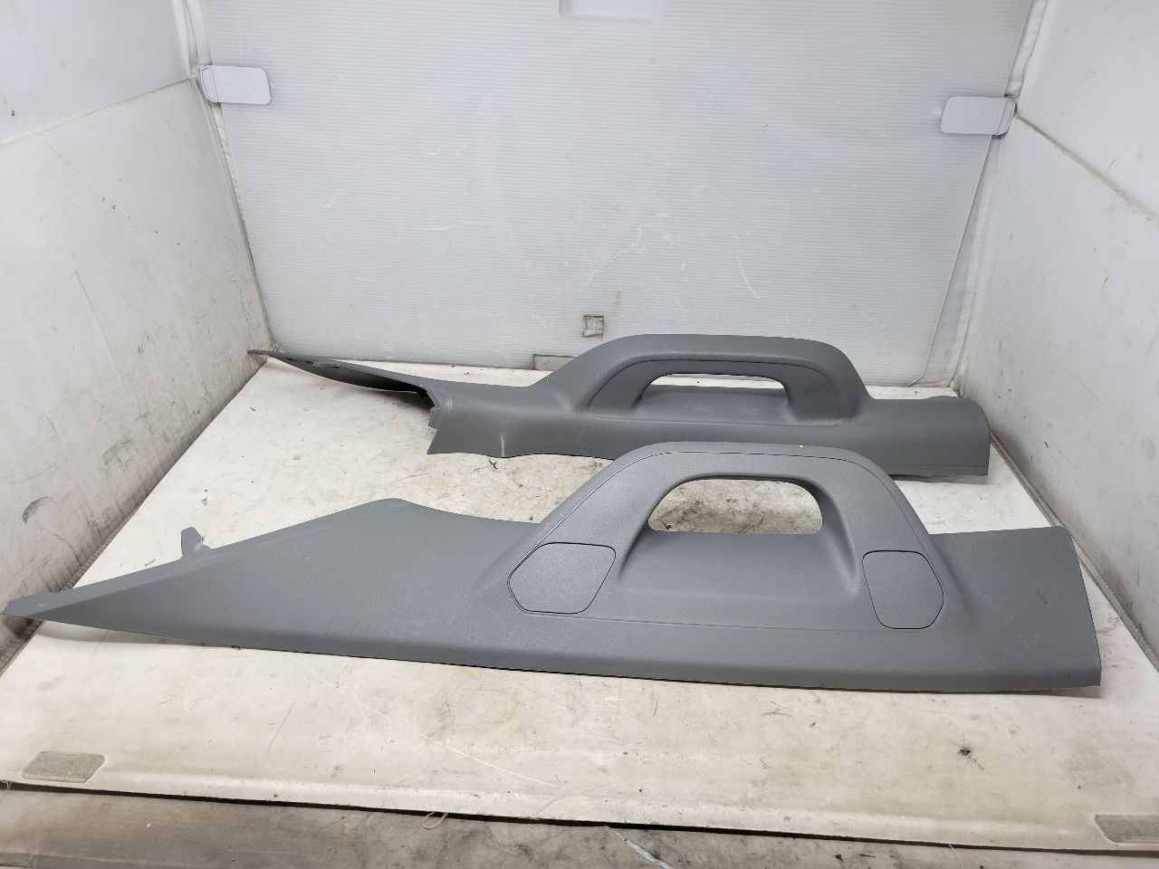 2022 SILVRDO15 INTERIOR A PILLAR TRIM PAIR ASH GREY 32922 - image 15