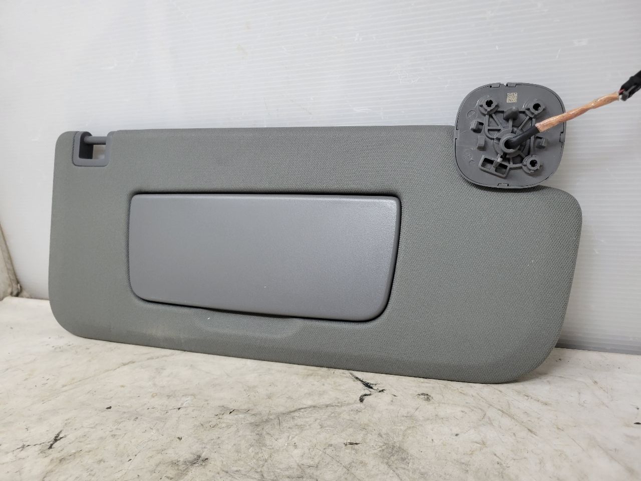 2022 SILVRDO15 RH PASSENGER SUNVISOR DARK ASH GREY 32923 - image 5