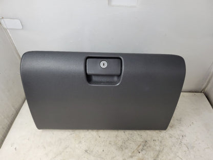 2022 SILVRDO15 LOWER GLOVE BOX BLACK 84093881 32925 - image 2