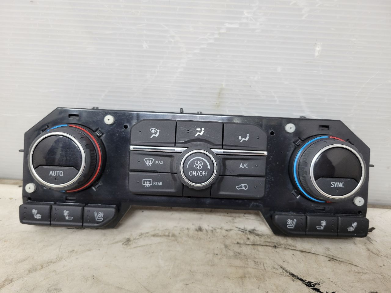 2022 SILVRDO15 CLIMATE CONTROLS HEATER AC 84963889 32932 - image 1