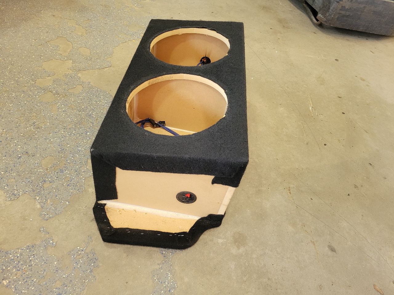2021 CAMARO REAR TRUNK DUAL 12" SUBWOOFER BOX 32944 - image 6