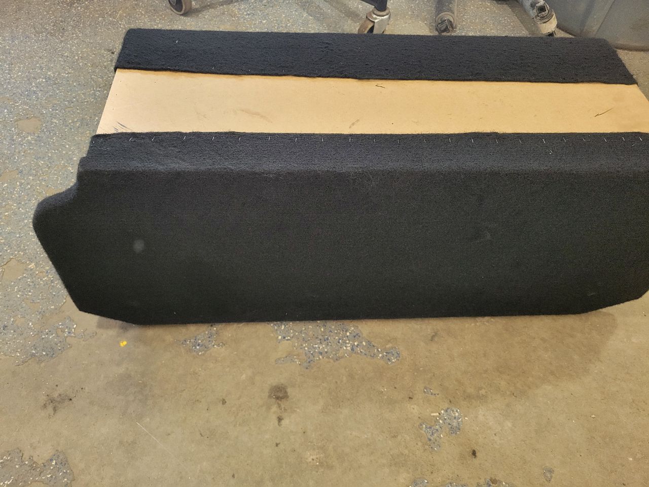 2021 CAMARO REAR TRUNK DUAL 12" SUBWOOFER BOX 32944 - image 9
