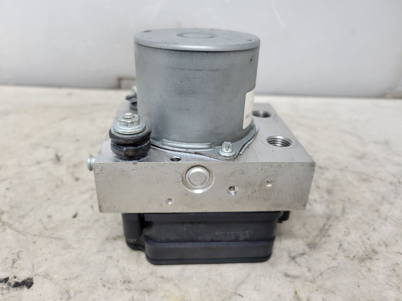 2017 CAMARO ABS BRAKE PUMP & MODULE 48K 84154732 32954 - image 5