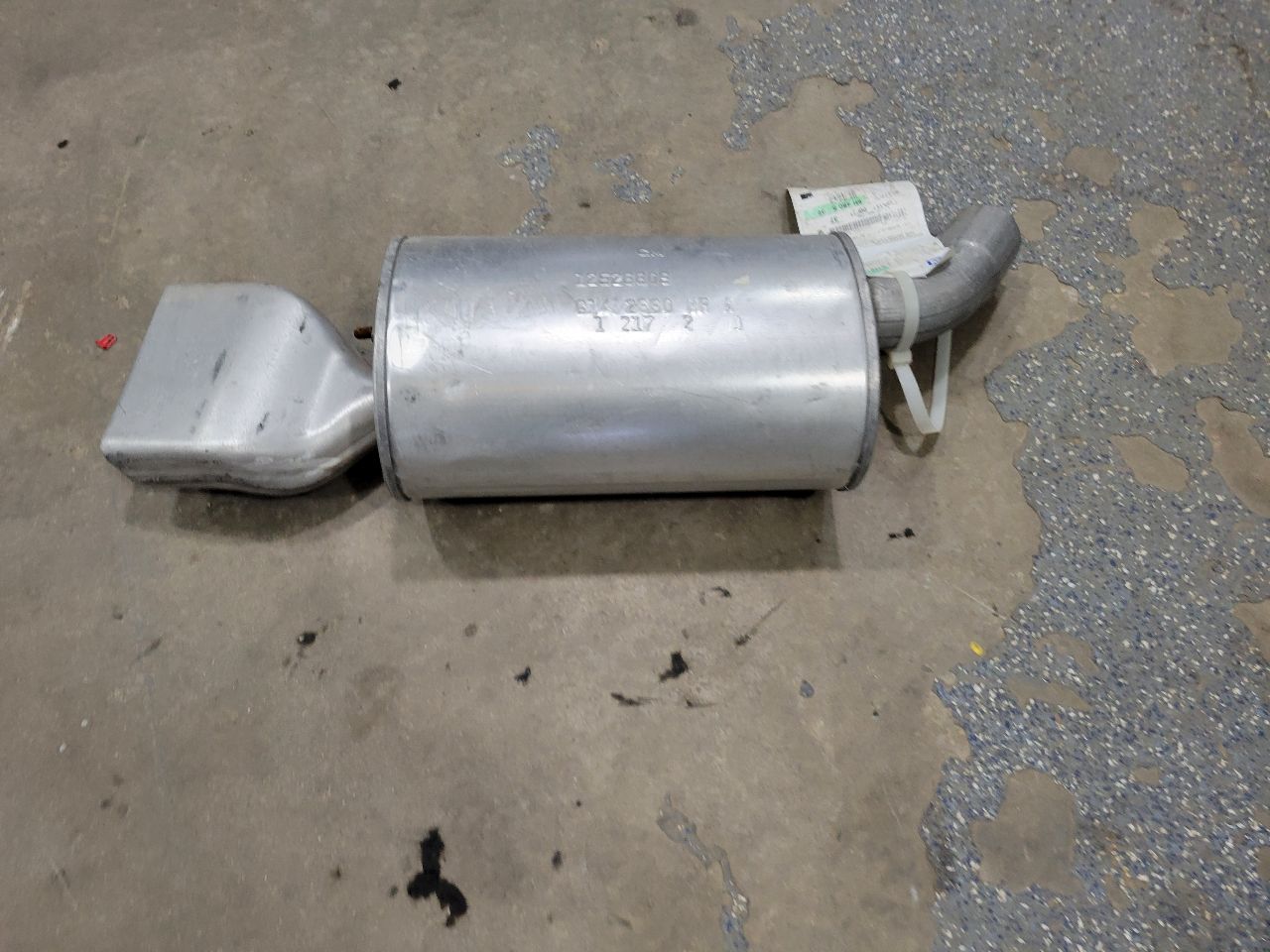 1994 CORVETTE OEM RH EXHAUST MUFFLER & TIP NEW 32955 - image 3
