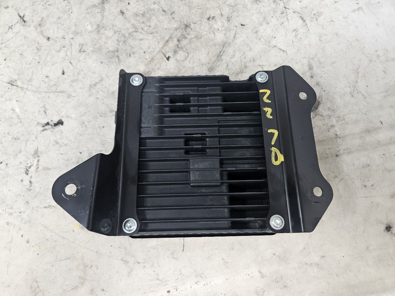 2023 SUBURBN15 AC DC INVERTER MODULE 84981765 32978 - image 1