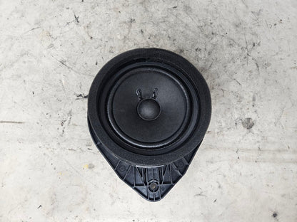 2023 SUBURBN15 REAR DOOR BOSE SPEAKER 86779189 32981 - image 3