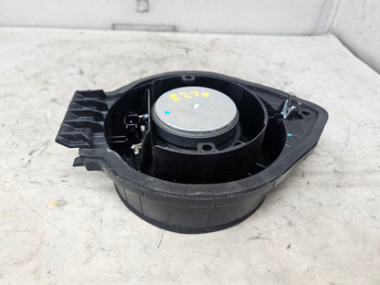 2023 SUBURBN15 REAR DOOR BOSE SPEAKER 86779189 32981 - image 4