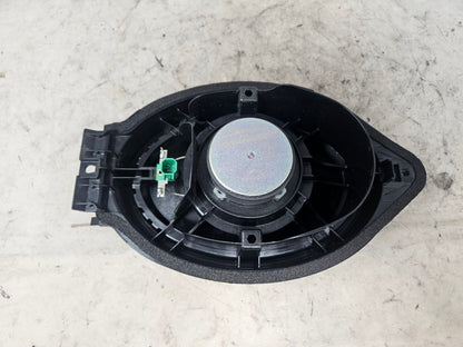 2023 SUBURBN15 REAR DOOR BOSE SPEAKER 86779189 32982 - image 5