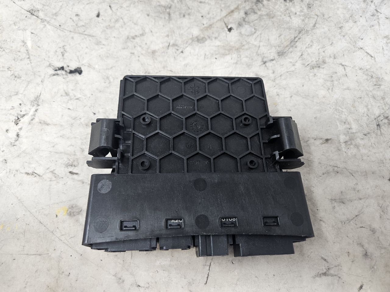 2023 SUBURBN15 POWER LIFTGATE MODULE 85558554 32986 - image 4