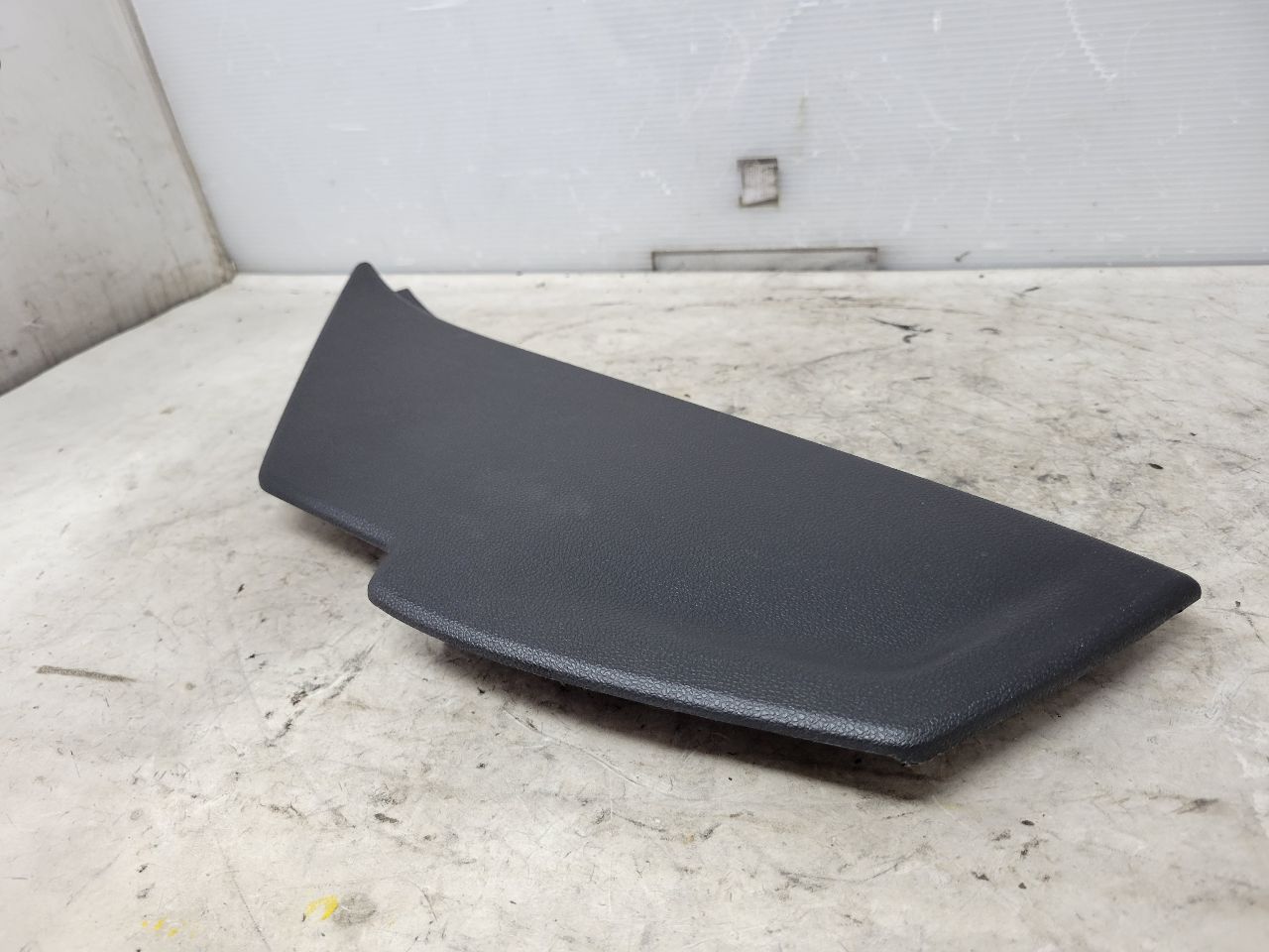 2023 SUBURBN15 LH DRIVER DASH END CAP TRIM 84845759 32987 - image 5