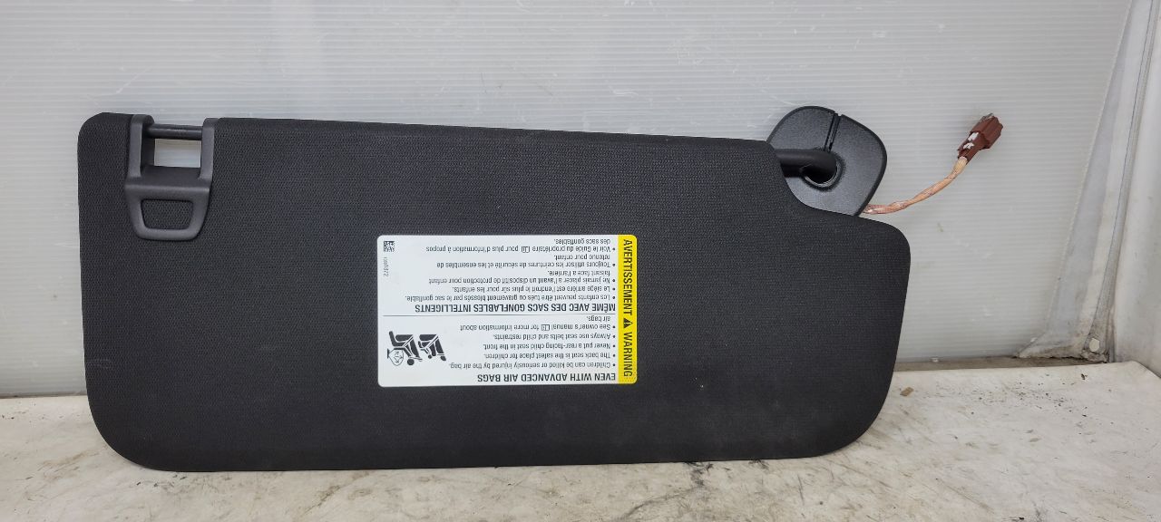 2023 SUBURBN15 LH DRIVER SUN VISOR LIGHTED BLACK 32990 - image 1