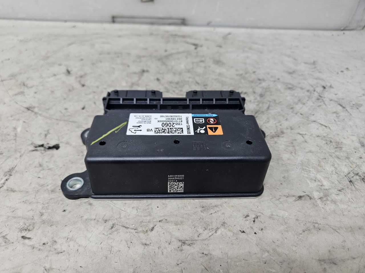 2023 SUBURBN15 OEM CRASH MODULE 13552060 NO CODES 32999 - image 3