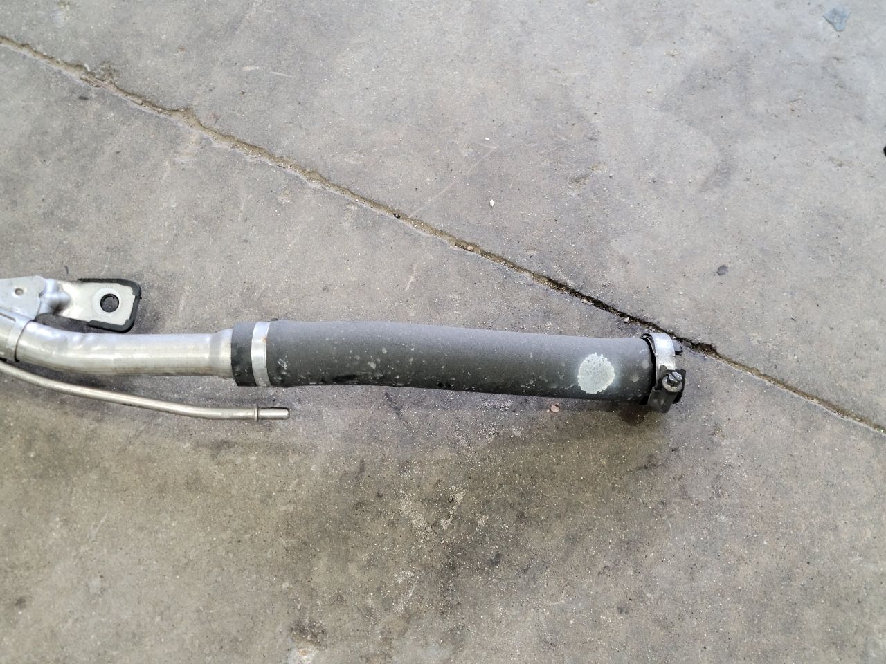 2023 SUBURBN15 FUEL FILLER NECK & HOSES 37K MILES 33012 - image 3