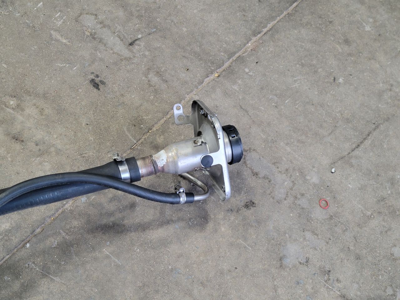 2023 SUBURBN15 FUEL FILLER NECK & HOSES 37K MILES 33012 - image 10