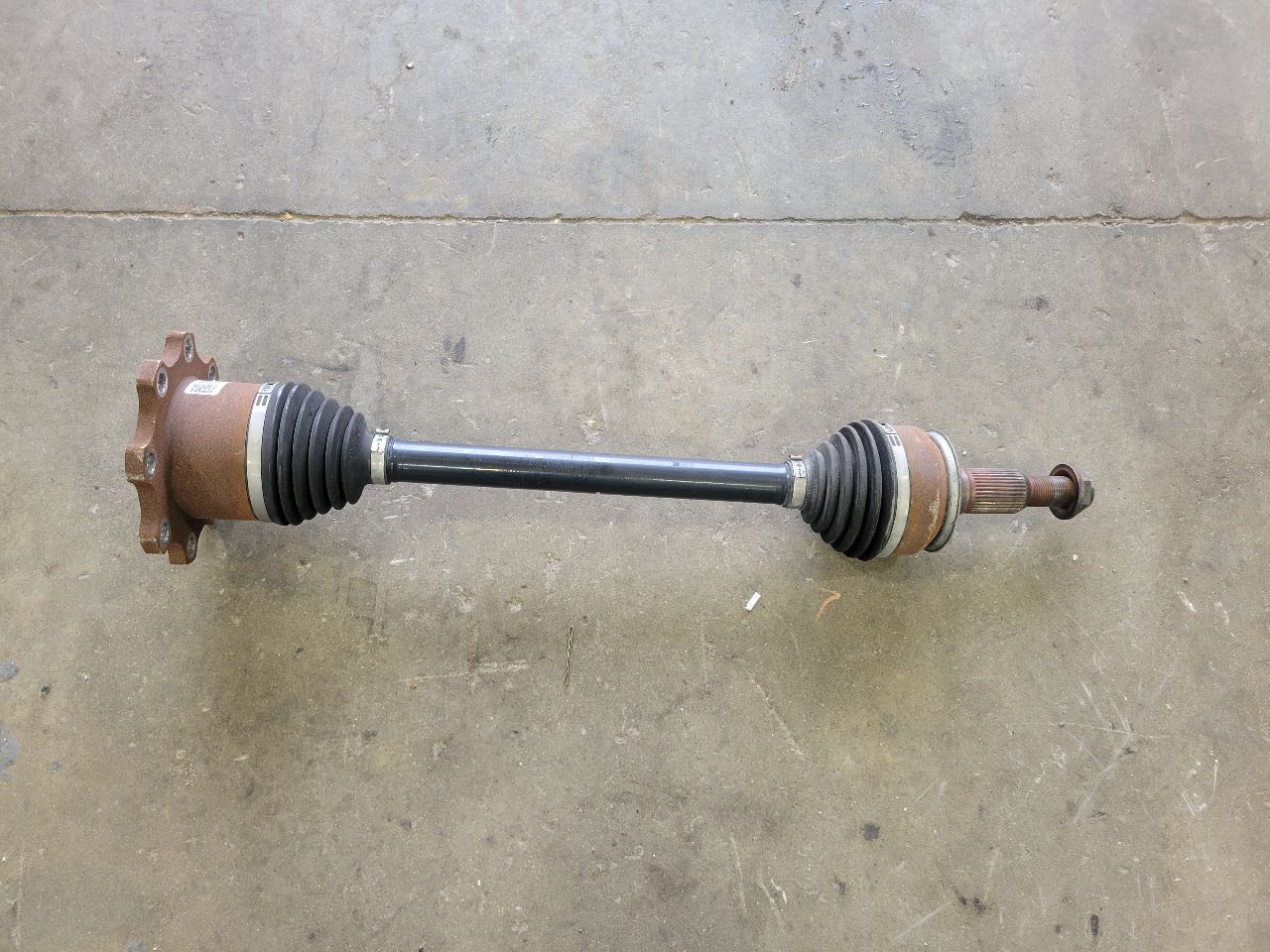 2023 SUBURBN15 RH REAR CV AXLE SHAFT 37K 84856646 33018 - image 1
