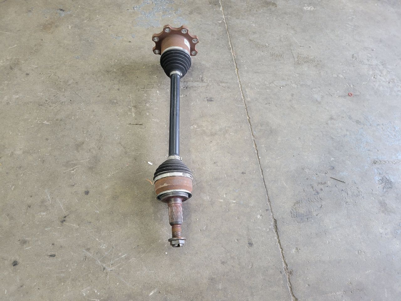 2023 SUBURBN15 RH REAR CV AXLE SHAFT 37K 84856646 33018 - image 2