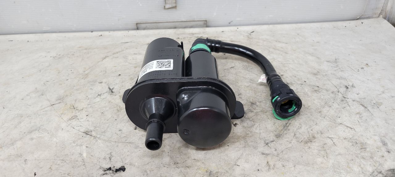 2023 SUBURBN15 AUXILLIARY FUEL VAPOR CANISTER 37K 33022 - image 4