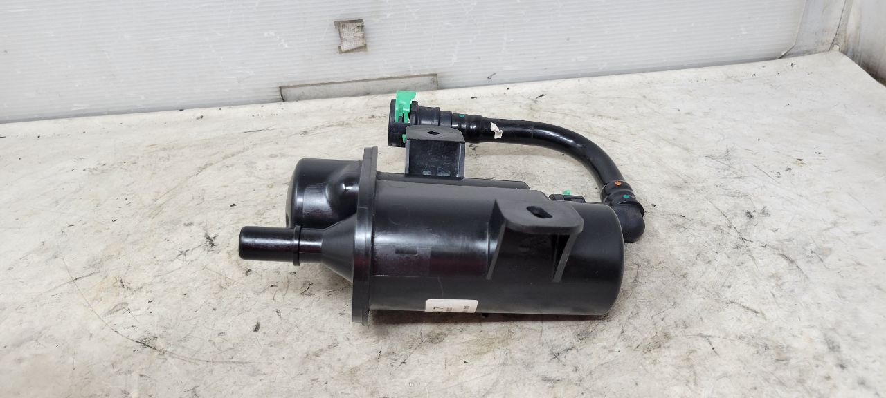 2023 SUBURBN15 AUXILLIARY FUEL VAPOR CANISTER 37K 33022 - image 9