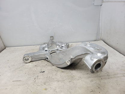 2023 SUBURBN15 LH DRIVER FRONT SPINDLE KNUCKLE 37K 33026 - image 5