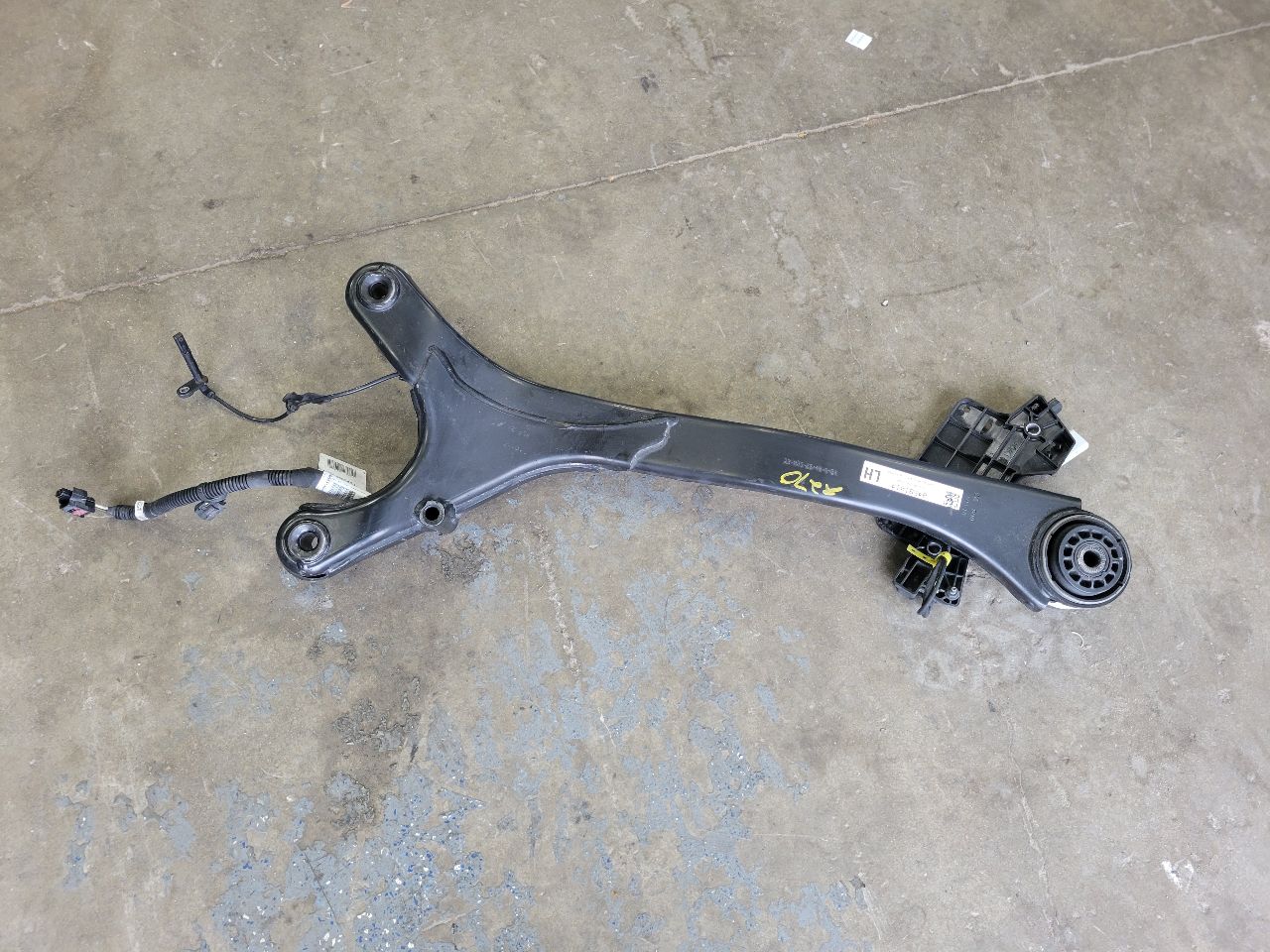 2023 SUBURBN15 LH REAR TRAILING ARM 37K MI 84591014 33028 - image 9