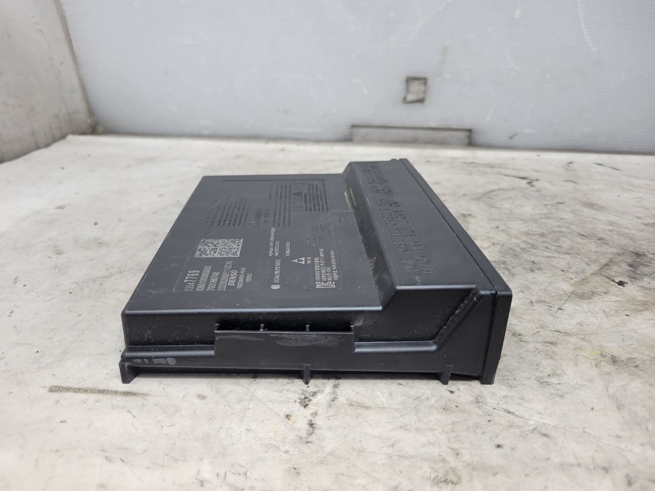 2023 SUBURBN15 BCM BODY CONTROL MODULE 13547769 33032 - image 5