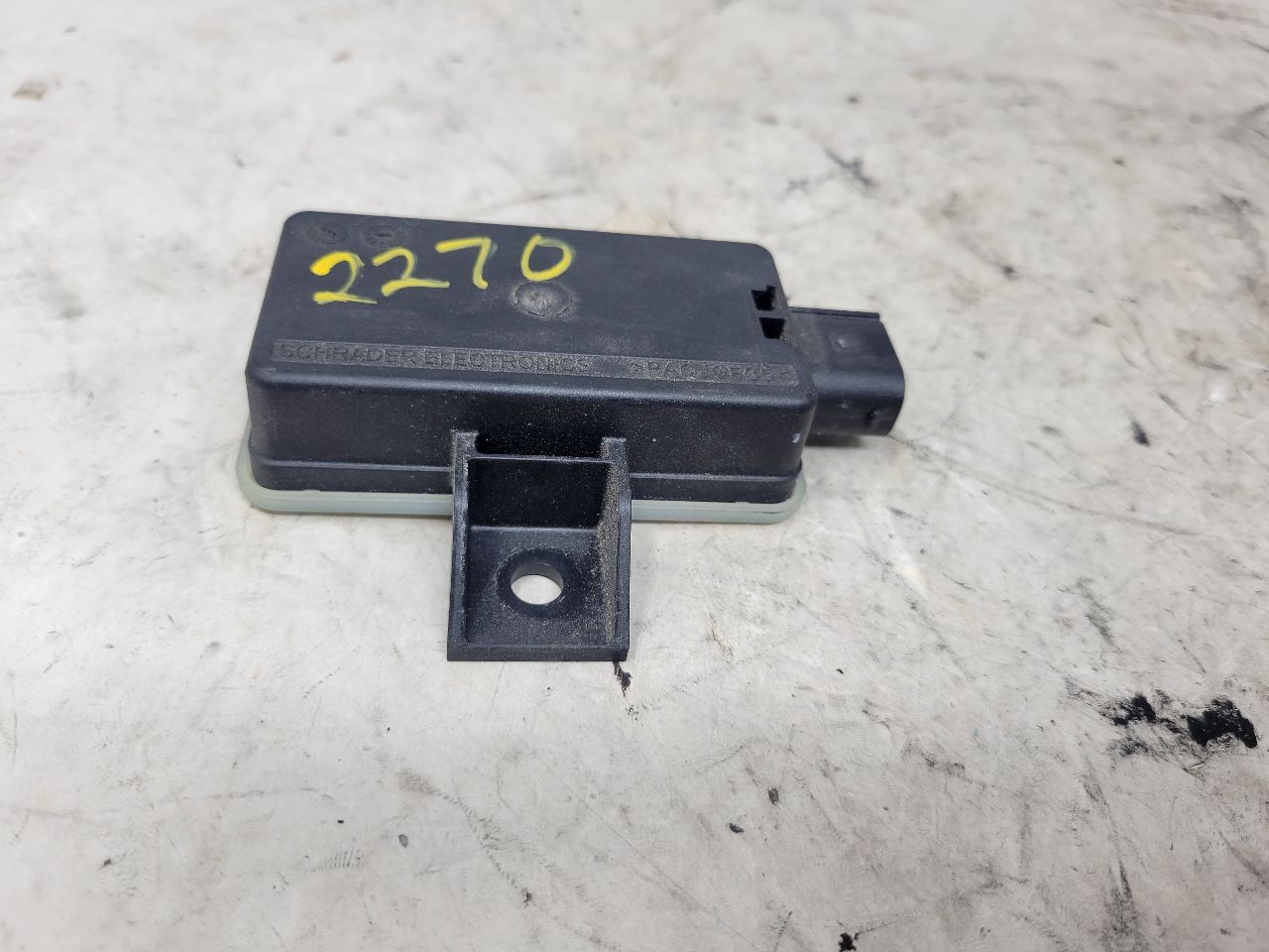2023 SUBURBN15 TPMS TIRE PRESSURE MODULE 85127074 33038 - image 2