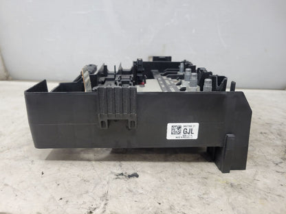 2023 SUBURBN15 BATTERY FUSE JUNCTION 84977658 33046 - image 2