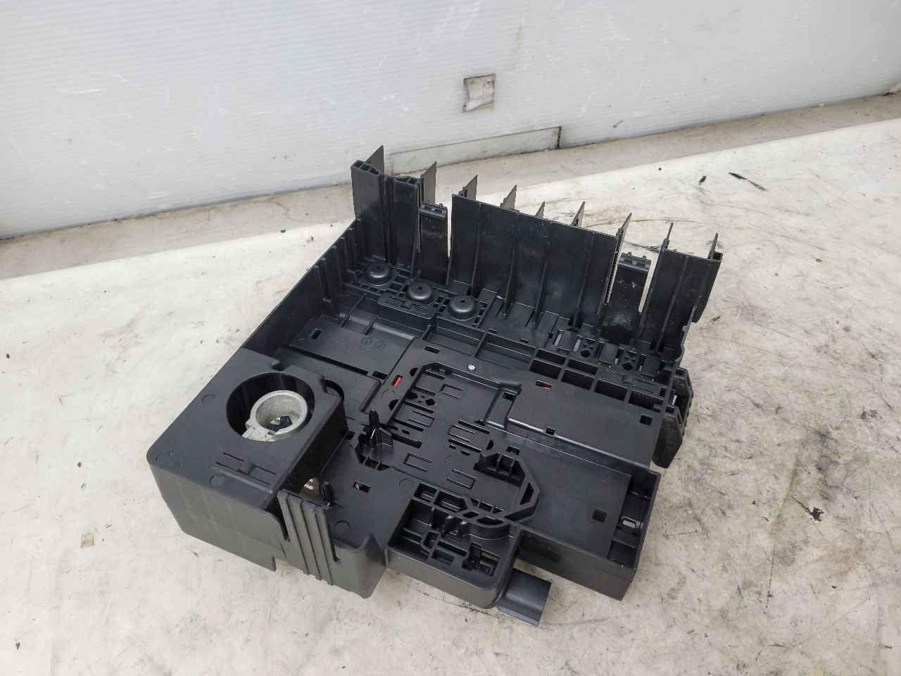 2023 SUBURBN15 BATTERY FUSE JUNCTION 84977658 33046 - image 6