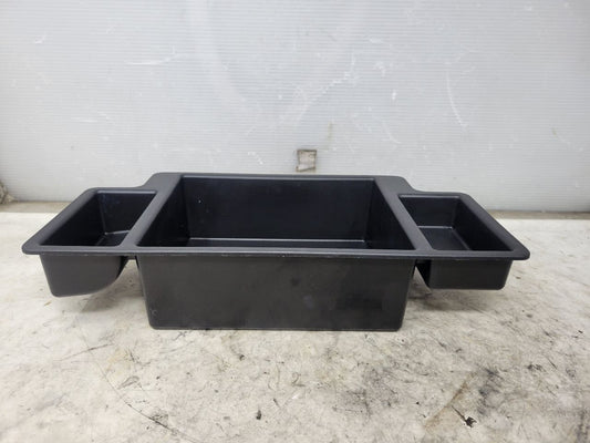 2023 SUBURBN15 CENTER CONSOLE STORAGE TRAY 84887772 33048 - image 2