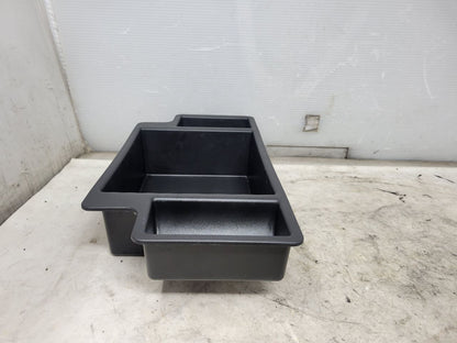 2023 SUBURBN15 CENTER CONSOLE STORAGE TRAY 84887772 33048 - image 5