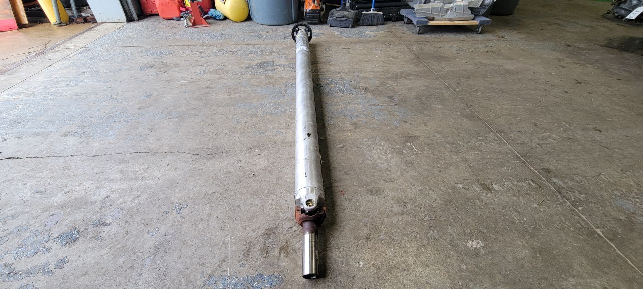 2023 SUBURBN15 REAR DRIVE SHAFT ACFN 84997911 37K 33053 - image 4
