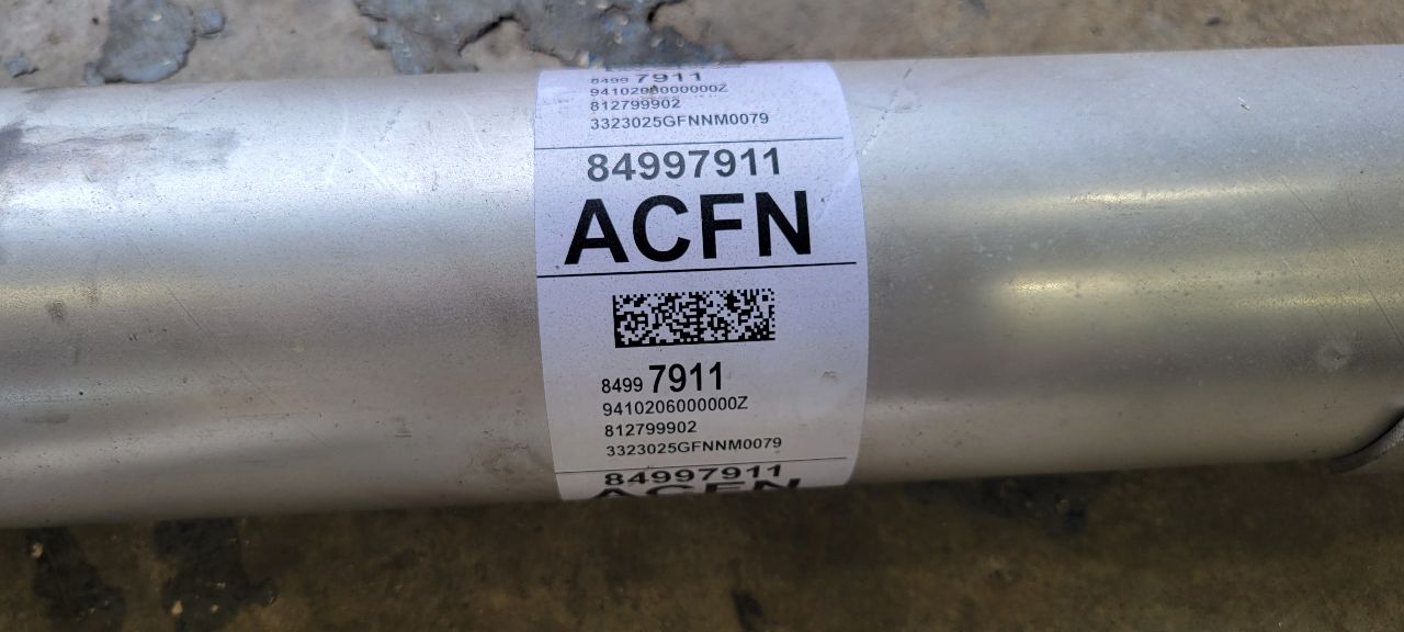 2023 SUBURBN15 REAR DRIVE SHAFT ACFN 84997911 37K 33053 - image 16