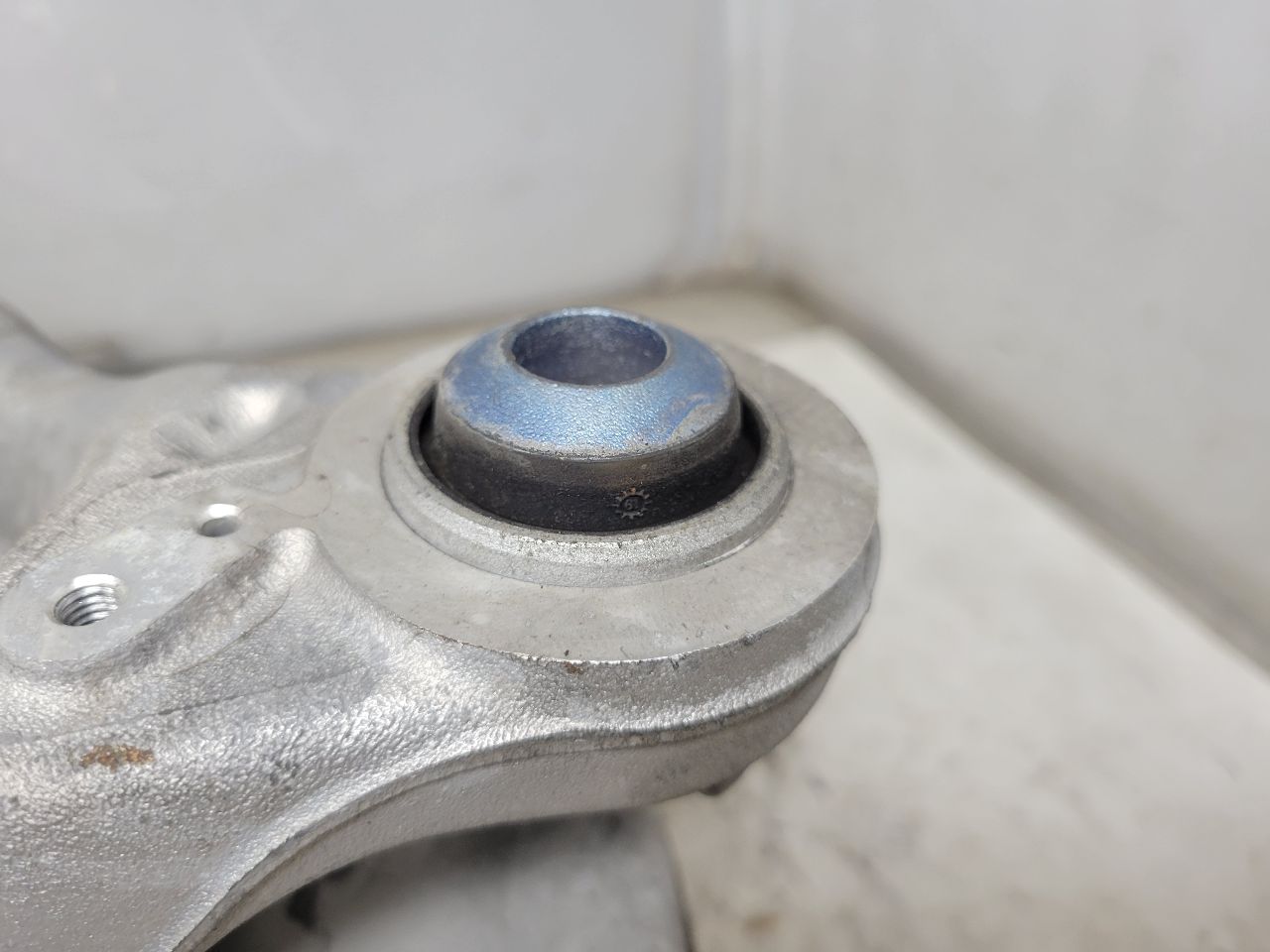 2023 SUBURBN15 LH REAR SPINDLE KNUCKLE W/HUB 37K 33054 - image 10