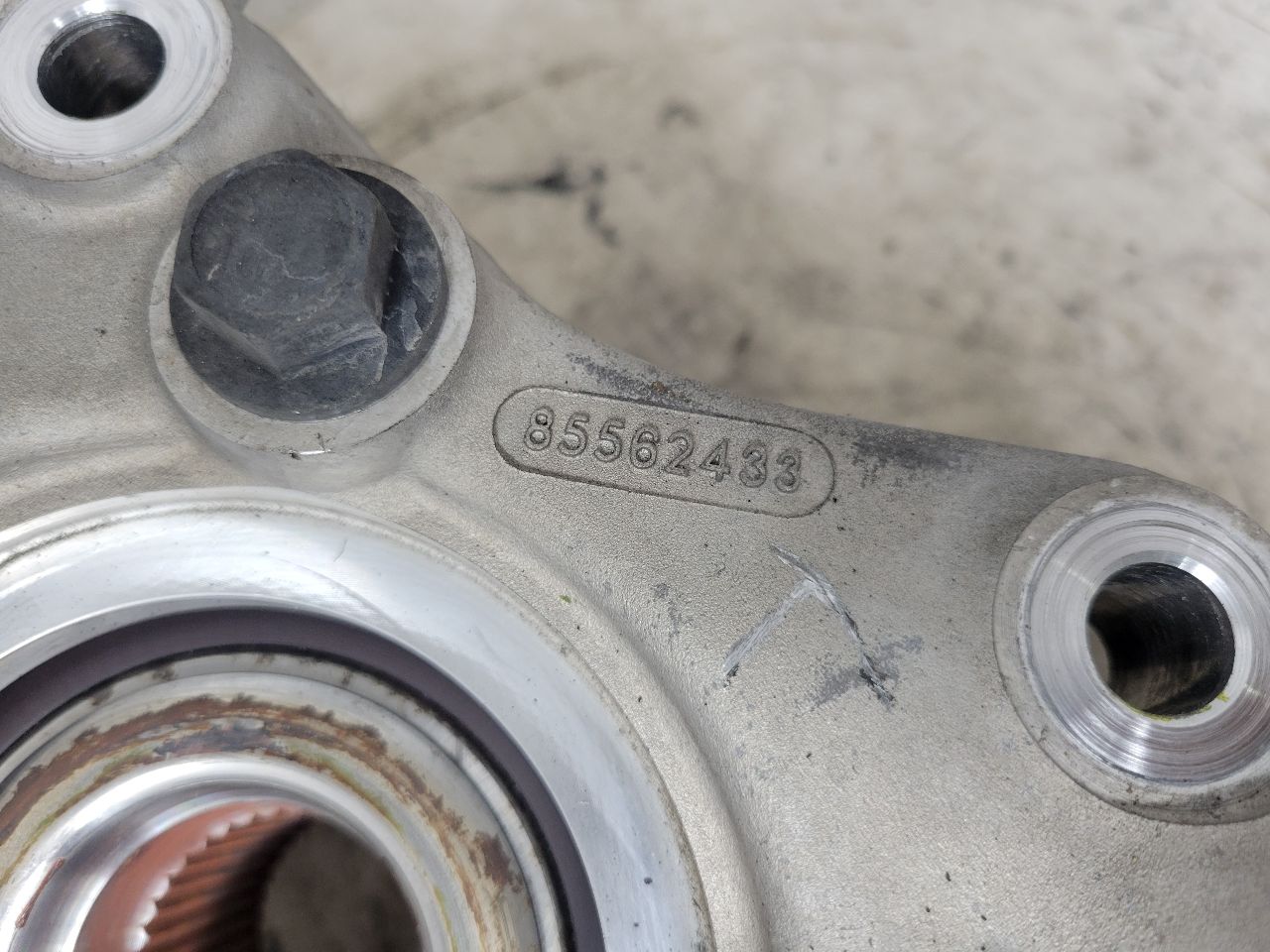 2023 SUBURBN15 RH REAR SPINDLE KNUCKLE W/HUB 37K 33055 - image 14