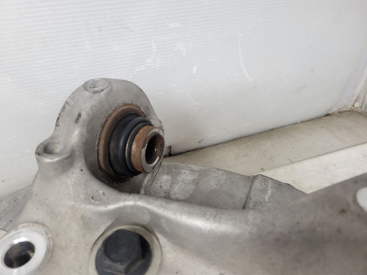 2023 SUBURBN15 RH REAR SPINDLE KNUCKLE W/HUB 37K 33055 - image 15