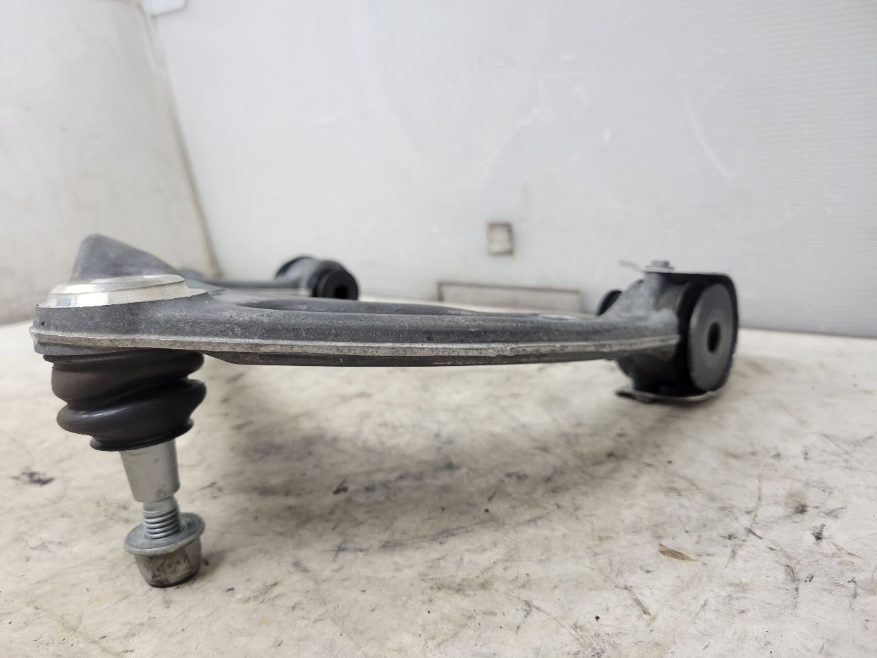 2023 SUBURBN15 LH FRONT UPPER CONTROL ARM 37K MI 33058 - image 3