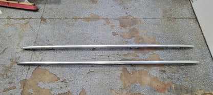 2023 SUBURBN15 OEM LUGGAGE ROOF RACK RAILS PAIR 33060 - image 1