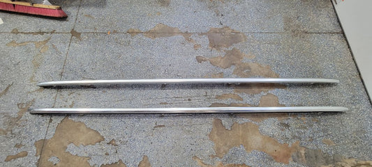 2023 SUBURBN15 OEM LUGGAGE ROOF RACK RAILS PAIR 33060 - image 1