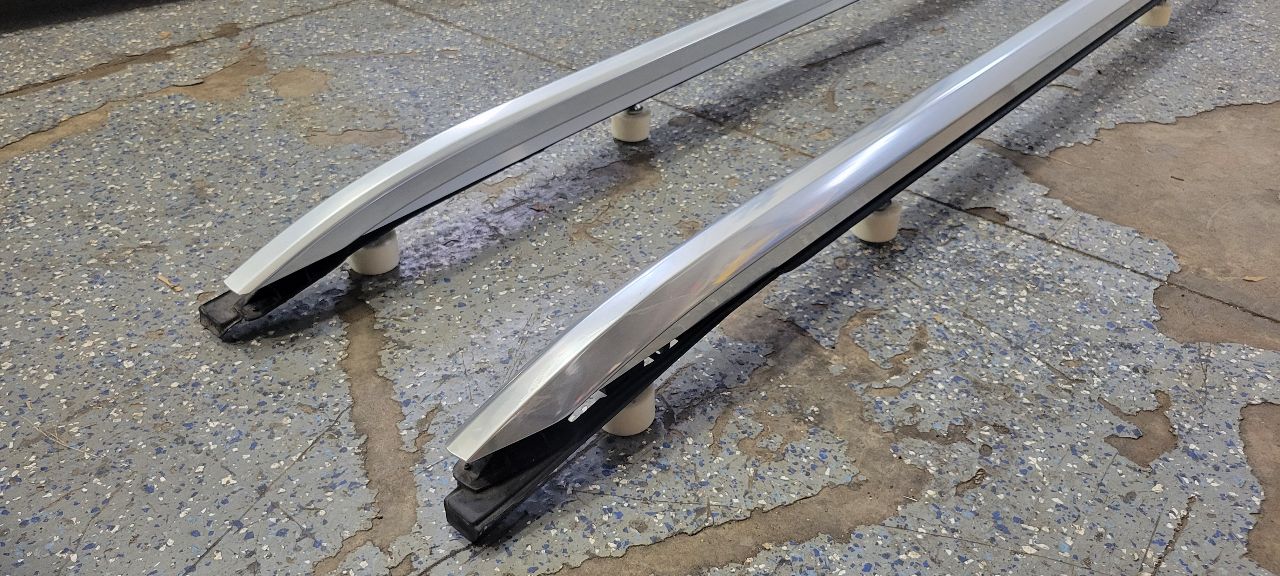 2023 SUBURBN15 OEM LUGGAGE ROOF RACK RAILS PAIR 33060 - image 10