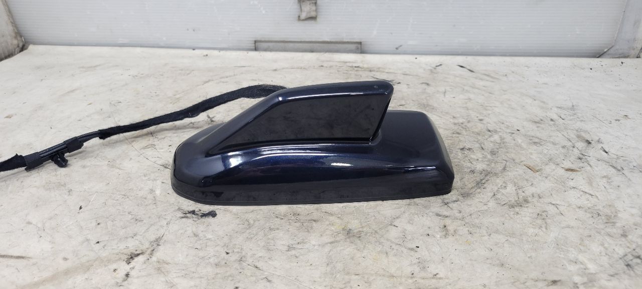 2023 SUBURBN15 SHARK FIN ANTENNA BLUE GLU 85155421 33062 - image 8