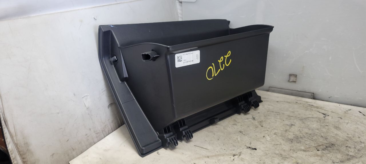 2023 SUBURBN15 RH DASH GLOVE BOX JET BLACK 33064 - image 8