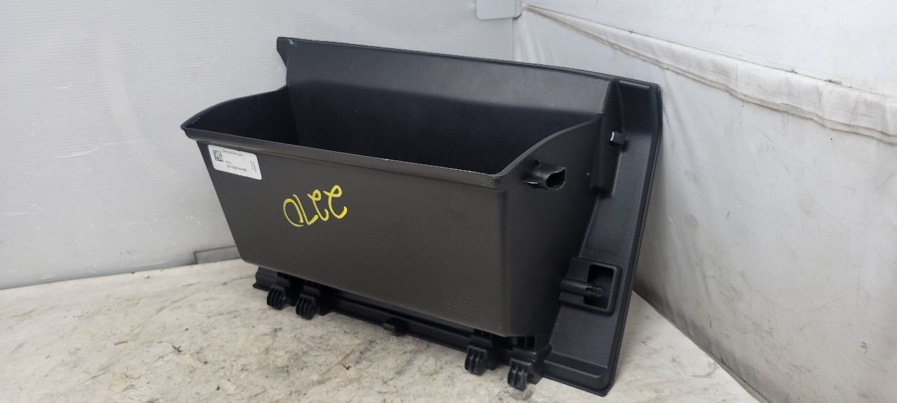 2023 SUBURBN15 RH DASH GLOVE BOX JET BLACK 33064 - image 9